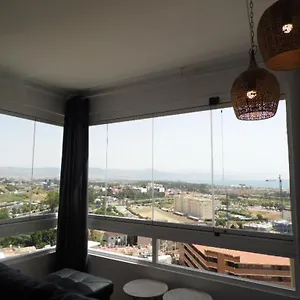 https://apt-la-torre-de-la-colina-playa.hotelsinnerja.org