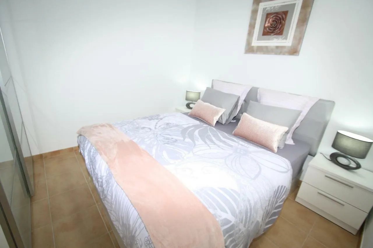 Fantastic Apartment Near The Beach プラヤ・デル・イングレス